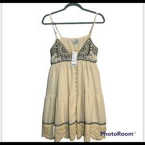 New with tags Urban Outfitters Spaghetti Strap Bohemian Baby Doll Dress size M